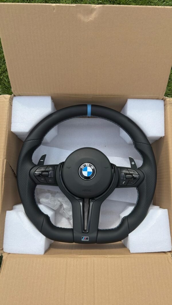 IMG_8574 CUSTOMS STEERING WHEEL